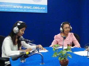 2015-11-12_Radio_WomenForWomen